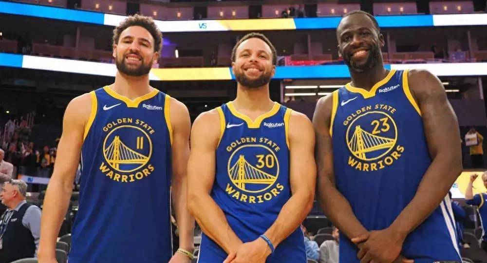 市场传播更 市场传播更